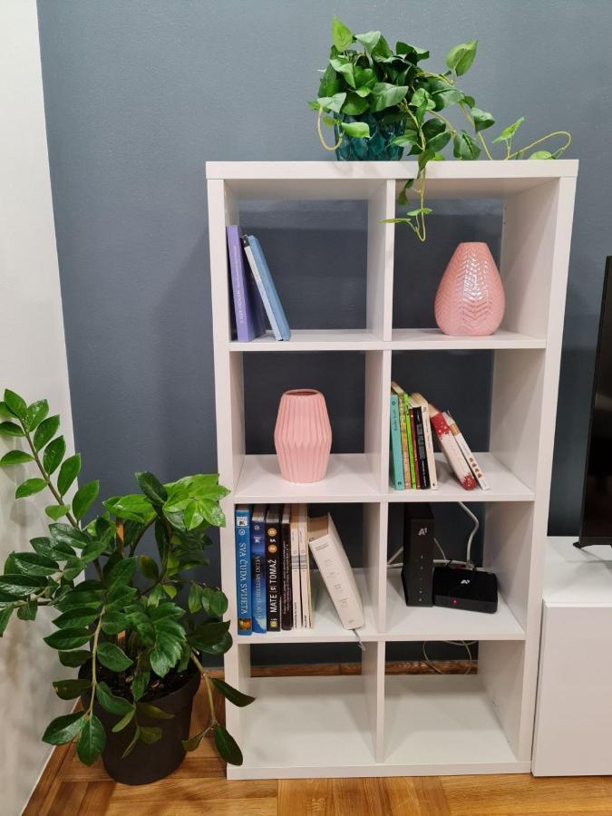 Apartman Vinyl - Self Chek-In Osijek Eksteriør billede